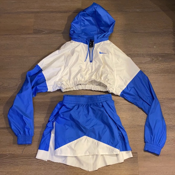 Nike Tops - Custom Nike 2-Piece💙